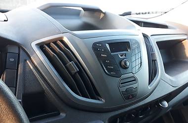Грузовой фургон Ford Transit 2015 в 