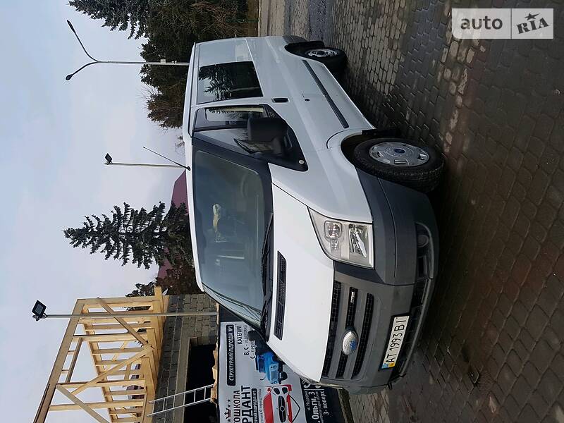 Минивэн Ford Transit 2006 в 