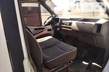 Вантажопасажирський фургон Ford Transit 1988 в 