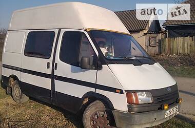 Вантажопасажирський фургон Ford Transit 1988 в 