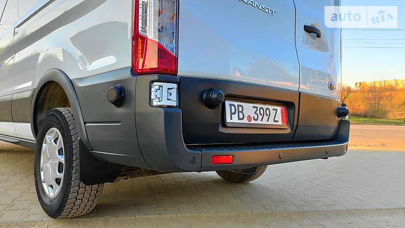 Вантажопасажирський фургон Ford Transit 2018 в Чернівцях