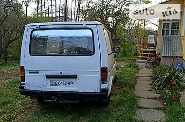 Вантажопасажирський фургон Ford Transit 1989 в 