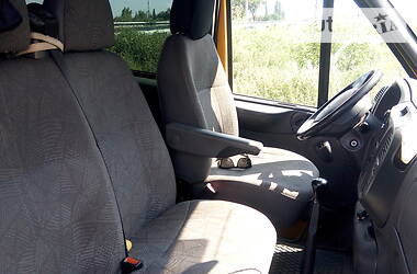 Грузопассажирский фургон Ford Transit 2005 в Павлограде