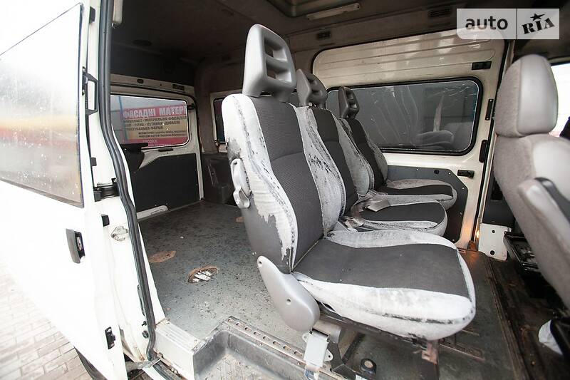 Минивэн Ford Transit 2003 в Новояворовске