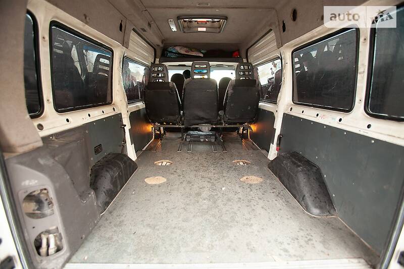 Минивэн Ford Transit 2003 в Новояворовске