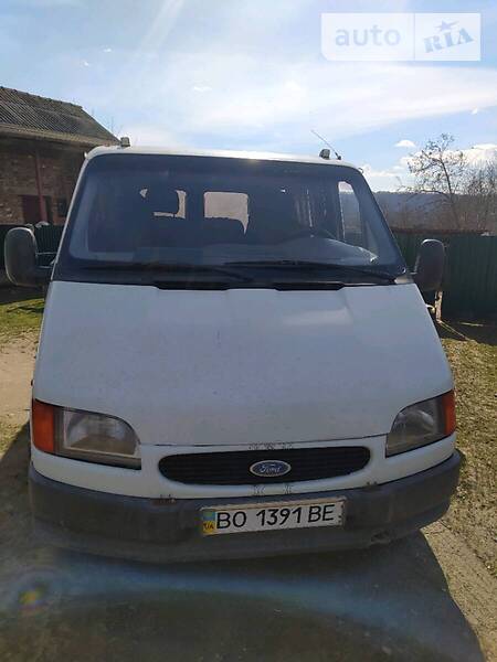 Грузопассажирский фургон Ford Transit 1996 в Чорткове