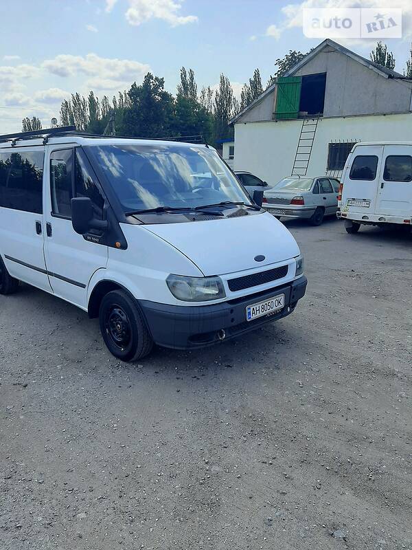 Мінівен Ford Transit 2005 в Мирнограді