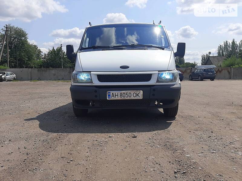 Мінівен Ford Transit 2005 в Мирнограді