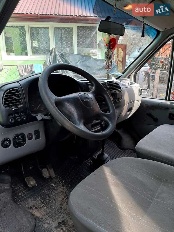 Микроавтобус Ford Transit 1999 в Тячеве