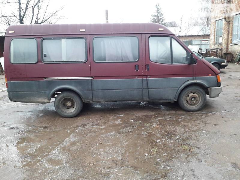 Мінівен Ford Transit 1988 в Ружині