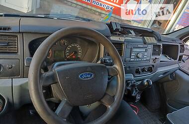 Минивэн Ford Transit 2008 в Хороле