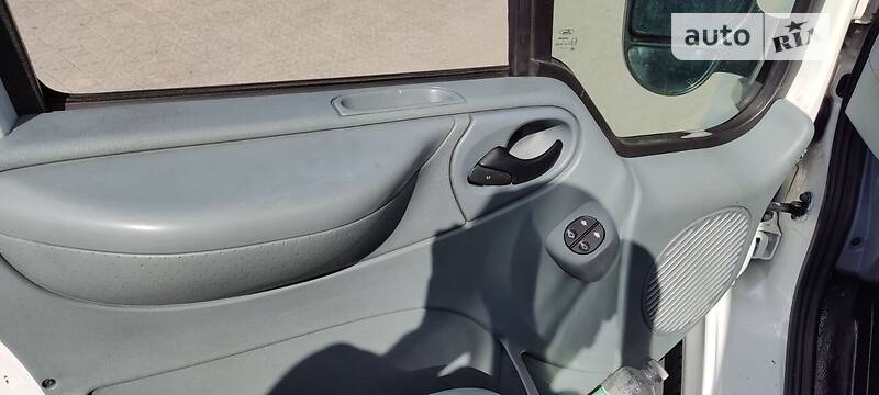 Мікроавтобус Ford Transit 2011 в Івано-Франківську