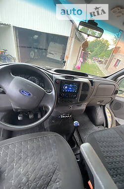 Минивэн Ford Transit 2003 в 