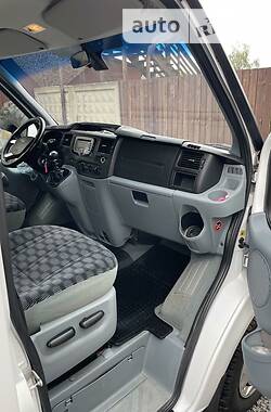 Автобус Ford Transit 2012 в Изяславе