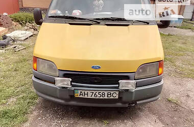 Вантажопасажирський фургон Ford Transit 1998 в Межовій