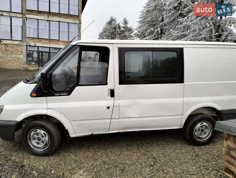Вантажопасажирський фургон Ford Transit 2002 в Чернівцях