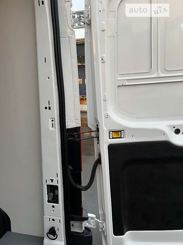 Грузовой фургон Ford Transit 2018 в Луцке фото 17 Грузовой фургон Ford Transit 2018 в Луцке