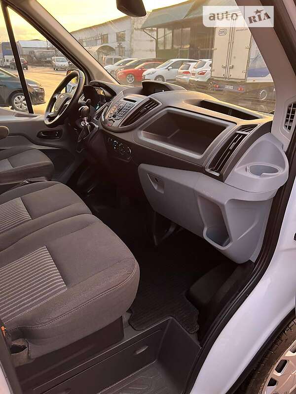 Грузовой фургон Ford Transit 2018 в Луцке фото 45 Грузовой фургон Ford Transit 2018 в Луцке