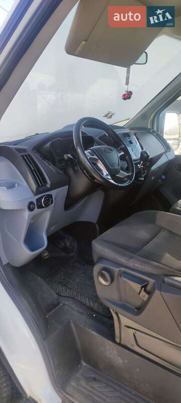 Микроавтобус Ford Transit 2017 в Тячеве фото 8 Микроавтобус Ford Transit 2017 в Тячеве