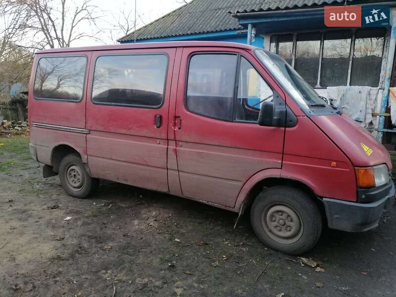 Мікроавтобус Ford Transit 1987 в Чернігові фото 2 Мікроавтобус Ford Transit 1987 в Чернігові