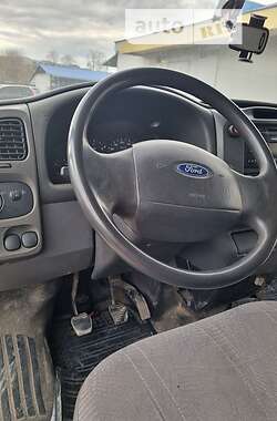 Грузовой фургон Ford Transit 2005 в Львове