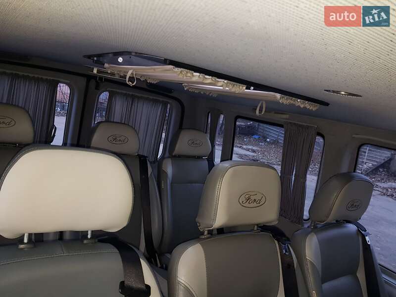 Микроавтобус Ford Transit 2007 в Ровно