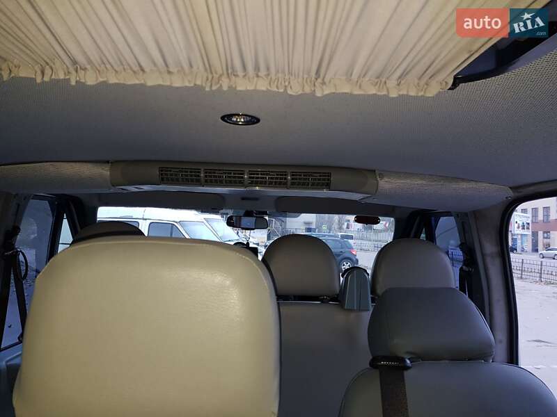 Микроавтобус Ford Transit 2007 в Ровно