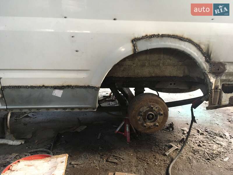 Микроавтобус Ford Transit 2004 в Умани