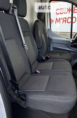 Грузовой фургон Ford Transit 2016 в 