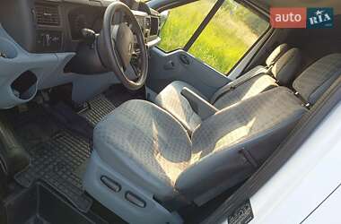 Грузовой фургон Ford Transit 2012 в 
