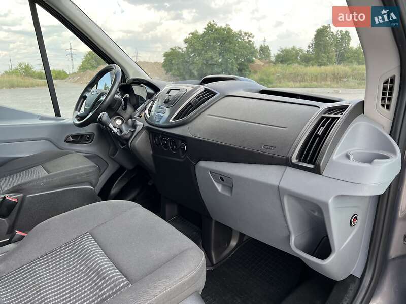 Микроавтобус Ford Transit 2015 в Днепре
