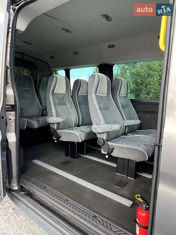 Микроавтобус Ford Transit 2015 в Днепре