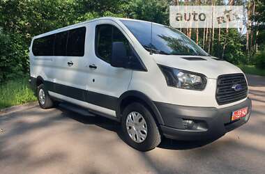 Микроавтобус Ford Transit 2016 в 