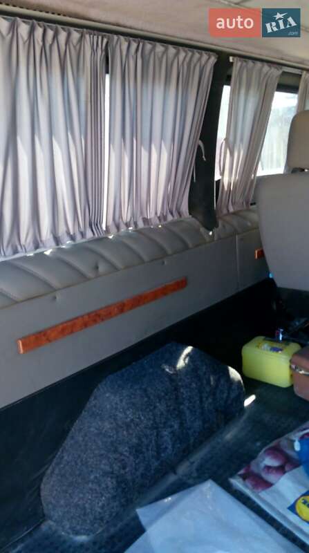 Другие автобусы Ford Transit 2005 в Черновцах