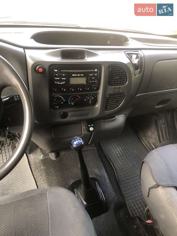 Минивэн Ford Transit 2004 в Сокирянах