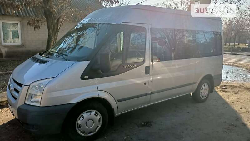 Микроавтобус Ford Transit 2011 в Николаеве
