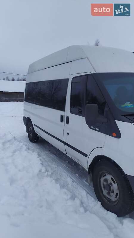 Другие автобусы Ford Transit 2000 в Рокитном