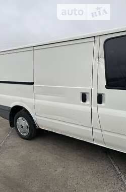 Грузовой фургон Ford Transit 2003 в 
