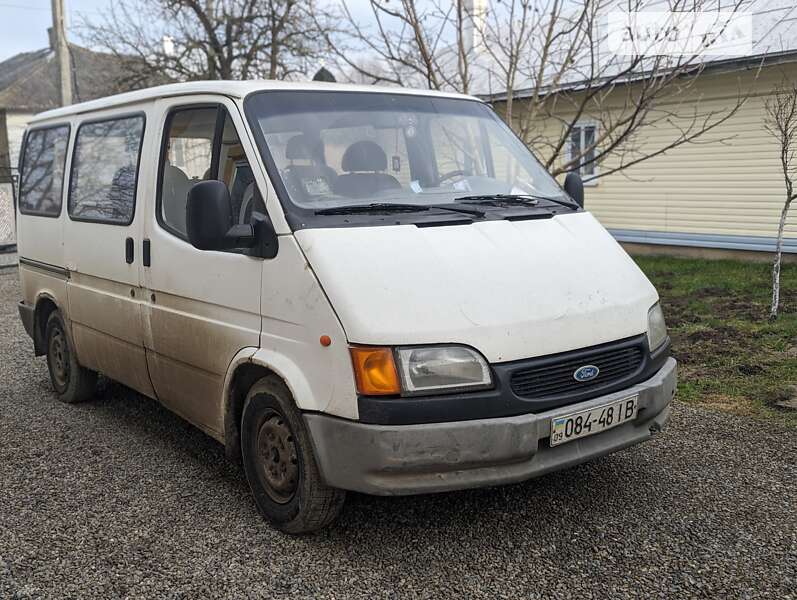 Микроавтобус Ford Transit 1996 в Снятине