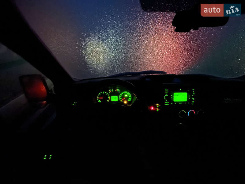 Вантажний фургон Ford Transit 2007 в Одесі