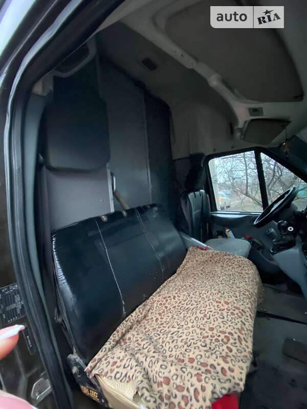 Вантажний фургон Ford Transit 2011 в Добропіллі
