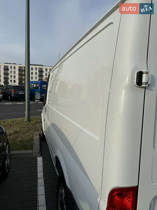 Вантажний фургон Ford Transit 2013 в Одесі