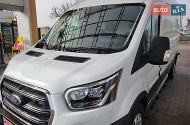 Грузовой фургон Ford Transit 2020 в 