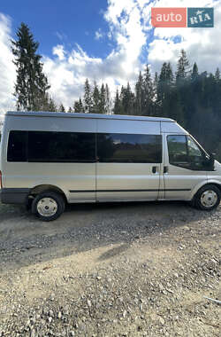 Микроавтобус Ford Transit 2013 в Воловце