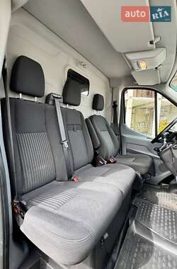 Грузовой фургон Ford Transit 2016 в 