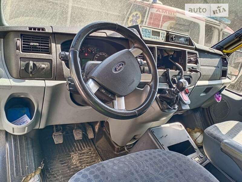 Автомобиль скорой помощи Ford Transit 2013 в Киеве