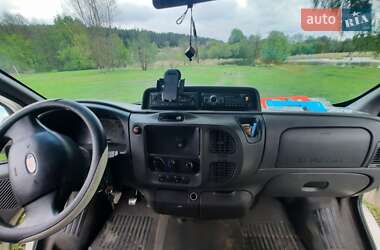 Микроавтобус Ford Transit 2000 в 