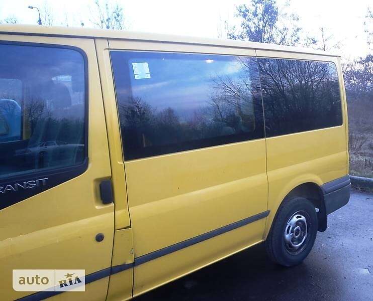 Грузопассажирский фургон Ford Transit 2009 в Луцке