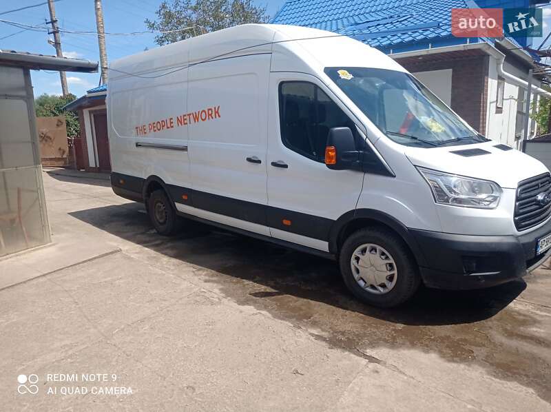Грузовой фургон Ford Transit 2016 в 