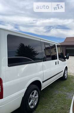 Автобус Ford Transit 2012 в 